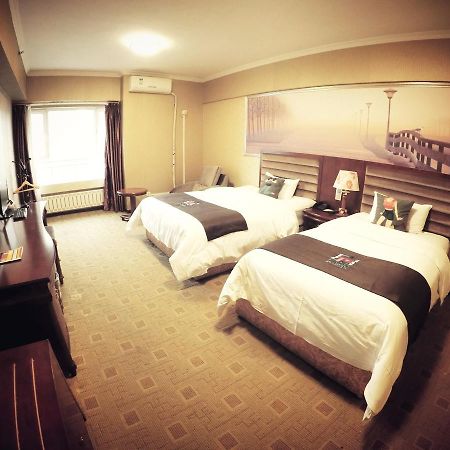 Pai Hotel Yuxi Tonghai Exteriör bild