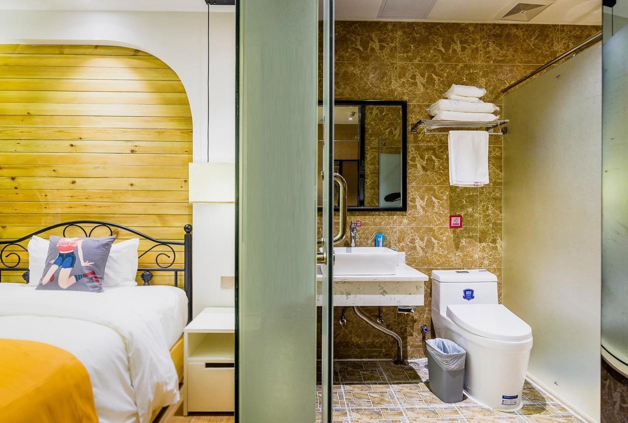 Pai Hotel Yuxi Tonghai Exteriör bild