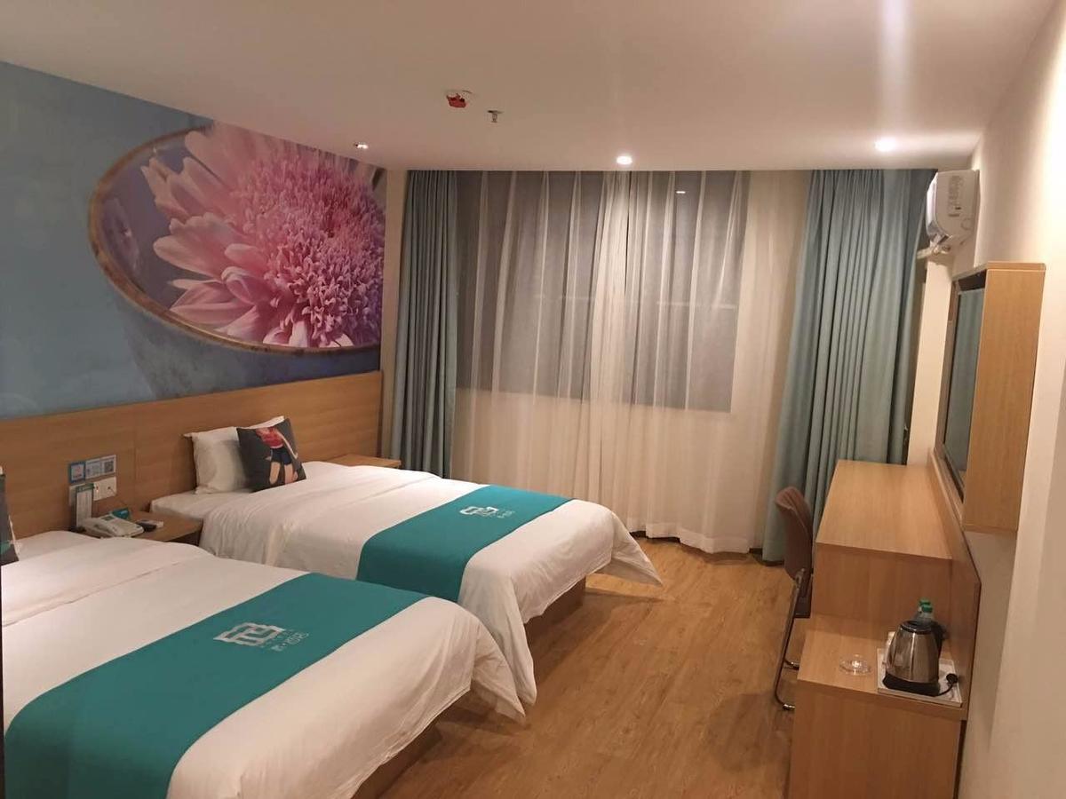 Pai Hotel Yuxi Tonghai Exteriör bild