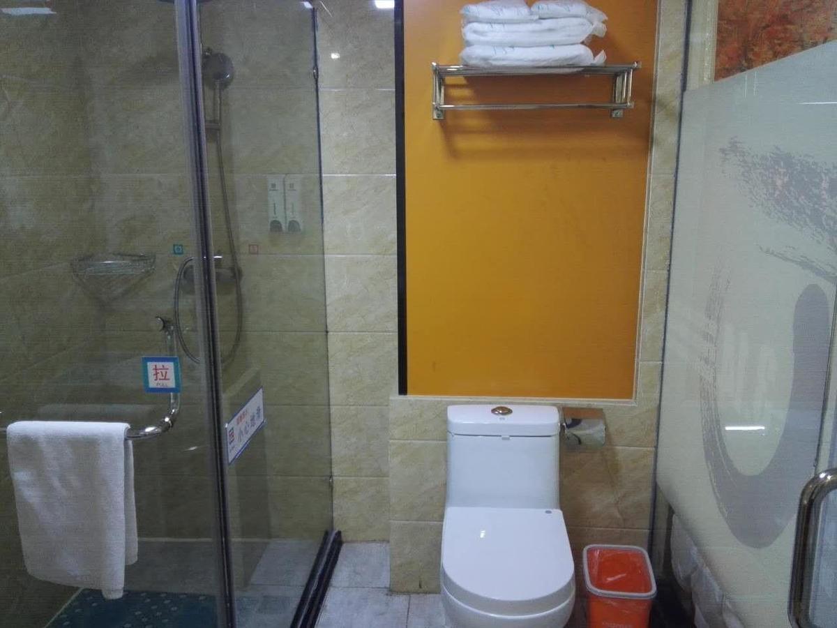 Pai Hotel Yuxi Tonghai Exteriör bild